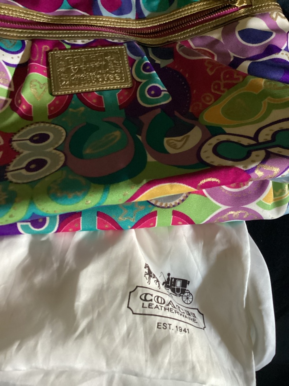RARE Coach Poppy Graffiti Tote Bag Gold Accents, Top and front zip. w/ dust bag. - Picture 8 of 8